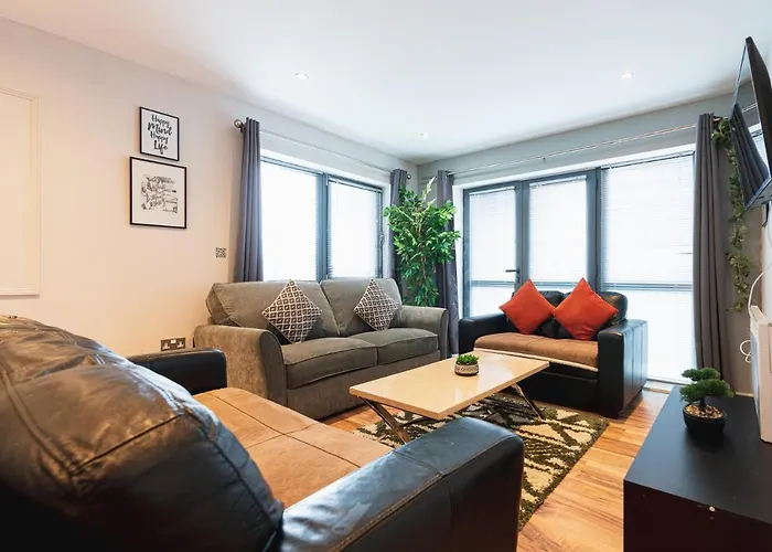 Sidemersey Livings - Ground Floor 2 Bedroom Apartment W Parking Sleep Up To 6 In L3