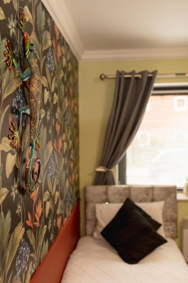 Sidemersey Livings - Ground Floor 2 Bedroom W Parking Sleep Up To 6 In L3 * Liverpool