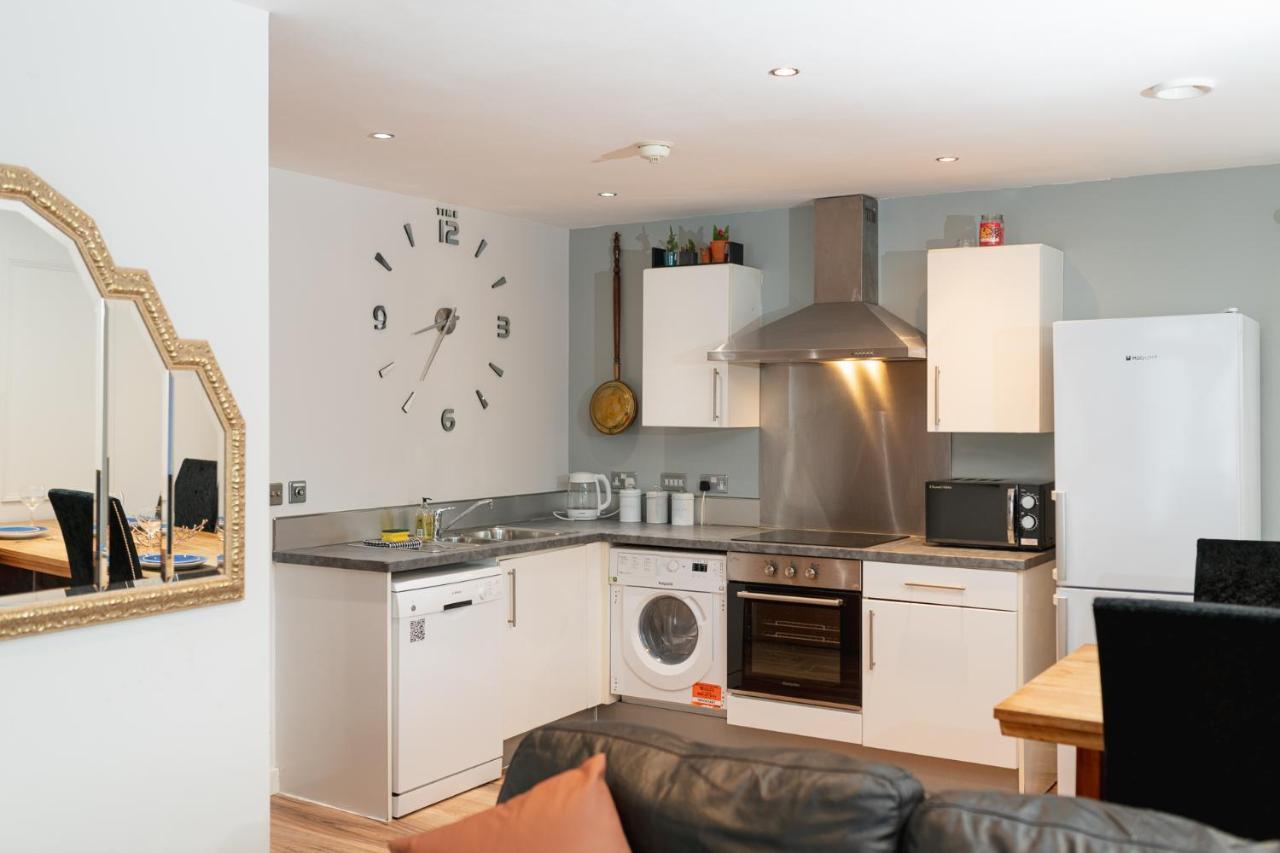 Sidemersey Livings - Ground Floor 2 Bedroom W Parking Sleep Up To 6 In L3 *