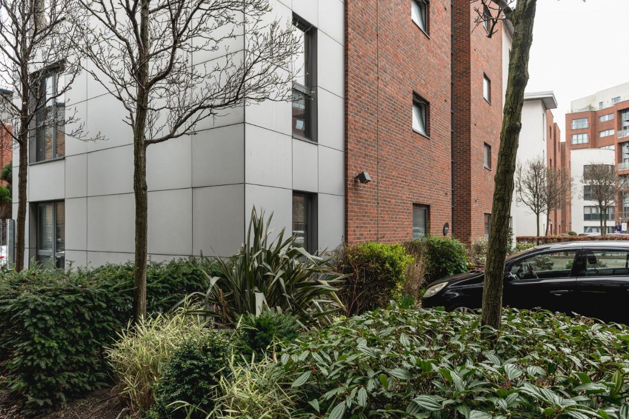 Sidemersey Livings - Ground Floor 2 Bedroom W Parking Sleep Up To 6 In L3 Apartment