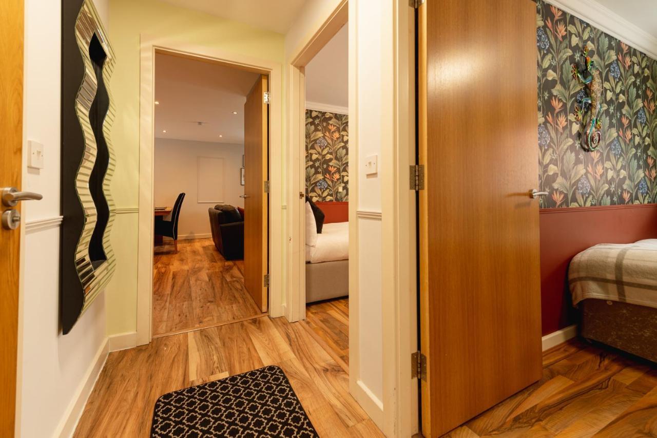 Sidemersey Livings - Ground Floor 2 Bedroom W Parking Sleep Up To 6 In L3 Apartment *