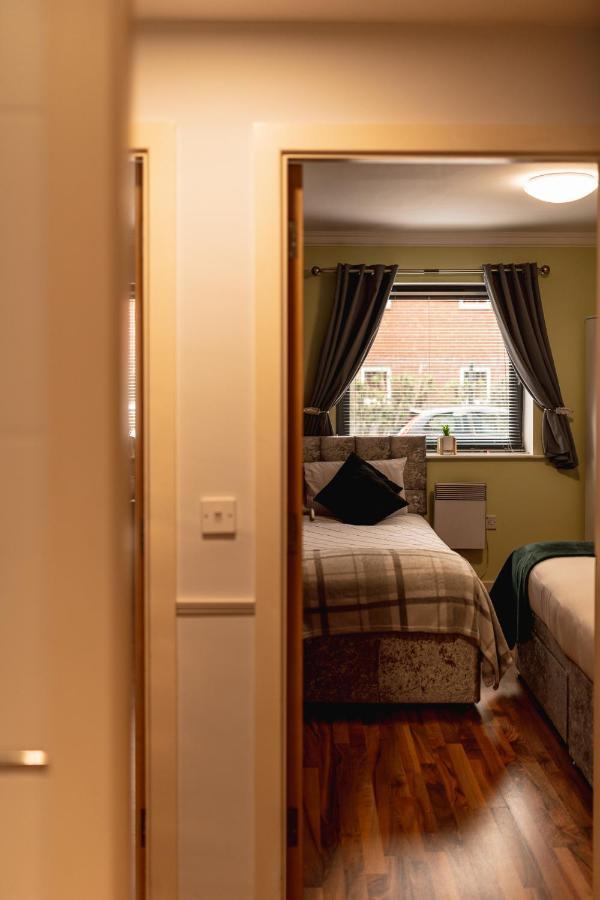 Sidemersey Livings - Ground Floor 2 Bedroom W Parking Sleep Up To 6 In L3 Liverpool